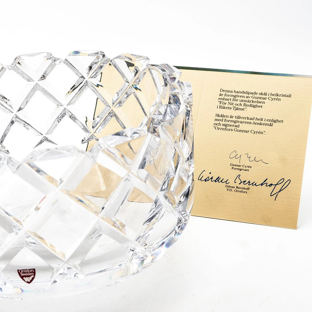 GUNNAR CYRÉN. SKÅL, glas, i schatull, "Sofiero", Orrefors. — Art glass — Norrlands Auktionsverk