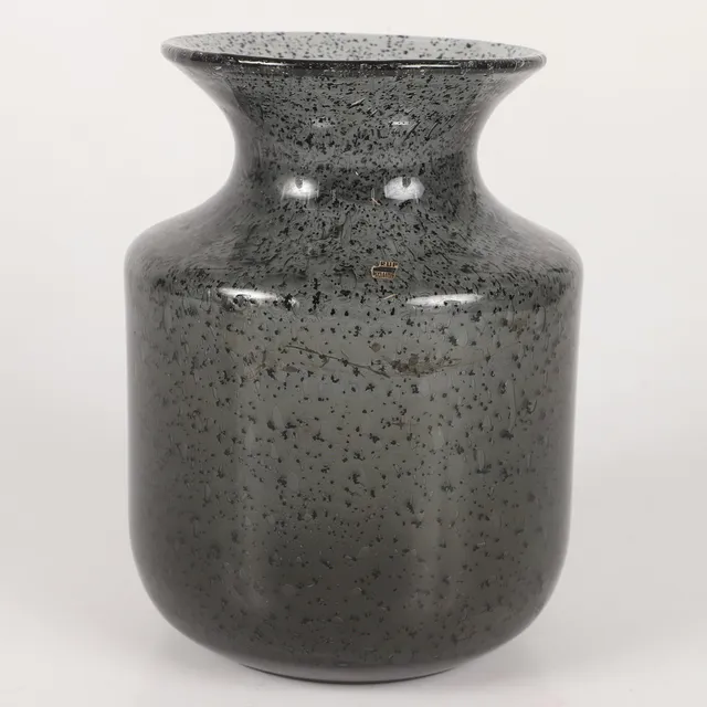 BENGT ORUP. Vas, konstglas, Hyllinge, signerad.