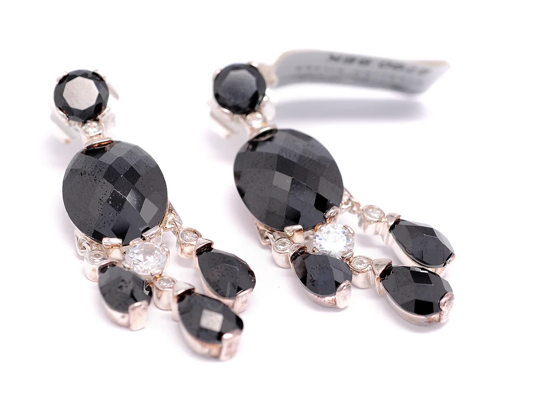 ÖRHÄNGEN, THOMAS SABO silver/vita+svata stenar 5 cm långa ask — Accessoarer/Övrigt — Kaplans