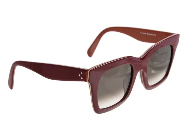 SOLGLASÖGON, CÉLINE, 41411/F/S, T88 Z3, 50 22, 145, vinröda och bruna bågar, bruna glas, fodral, skeva.