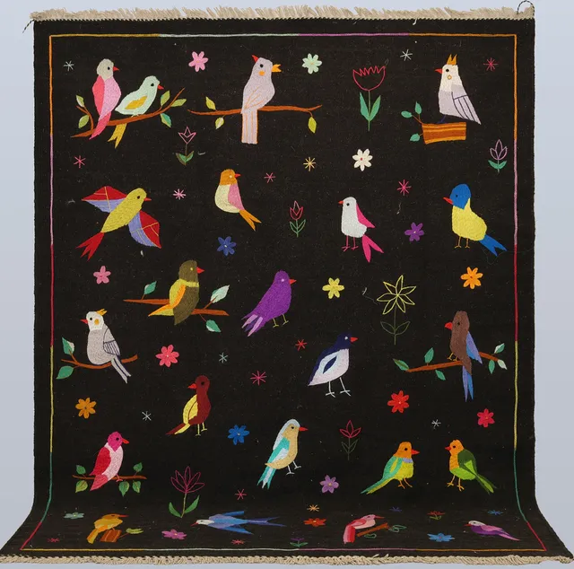 ORIENTMATTA, kelim, handvävd, figural, handbroderat mönster av fåglar, ull på ullvarp, ca 221x175 cm.