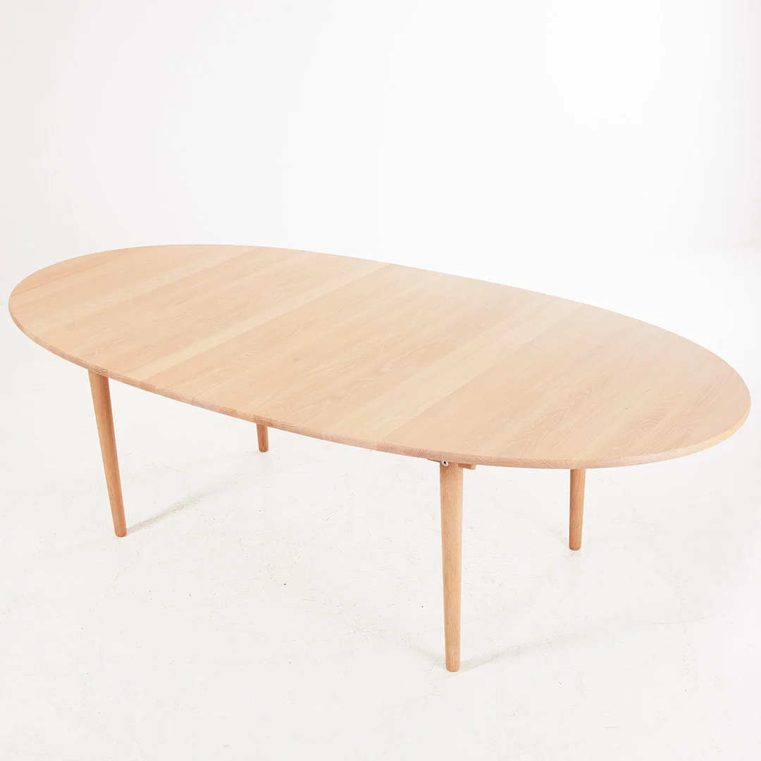 HANS J. WEGNER, matbord, 'CH338', Carl Hansen & Søn, Danmark. — Tables — Stockholms Auktionsverk Magasin 5