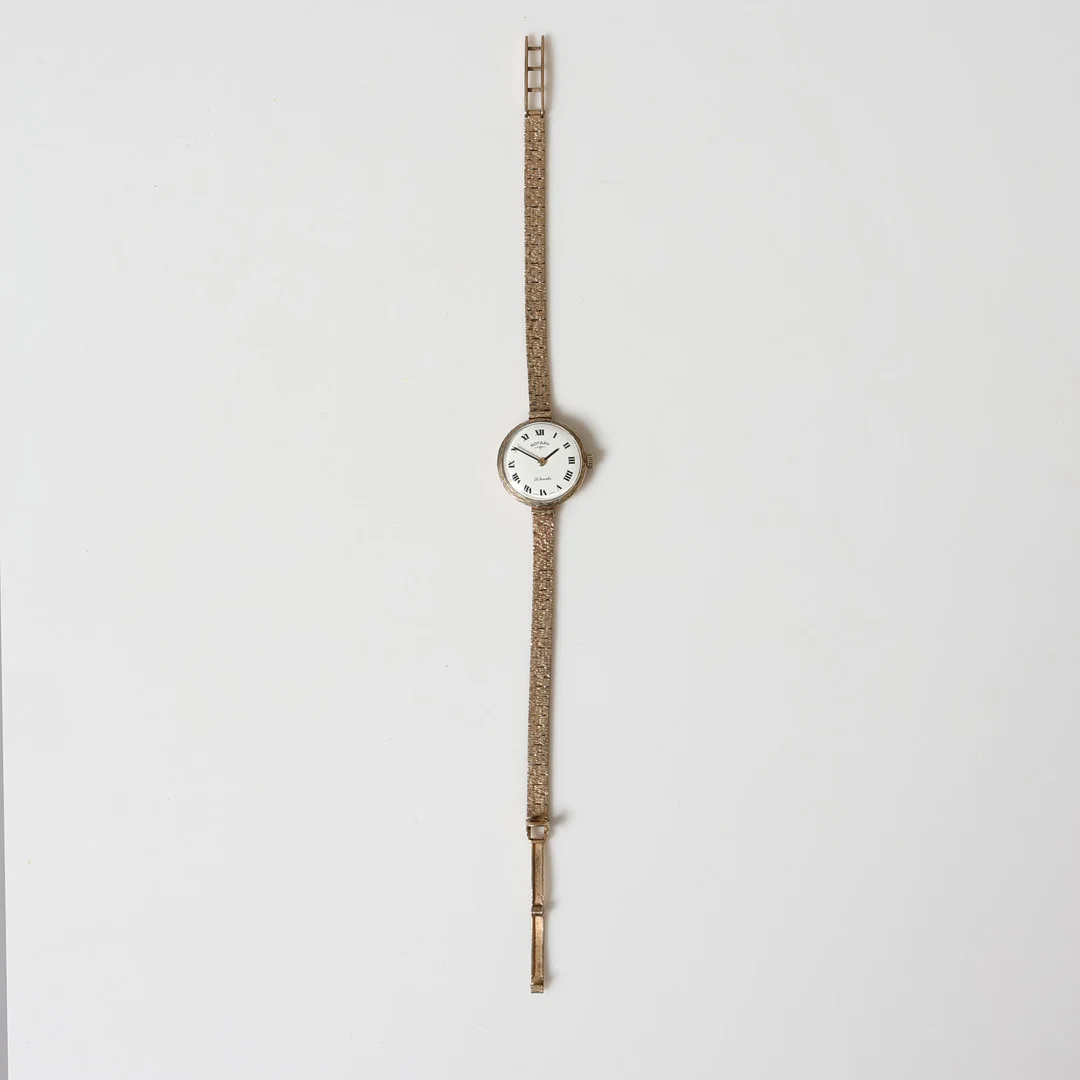A ROTARY 9 CARAT GOLD LADIES WRISTWATCH. — Wristwatches — Bishop & Miller