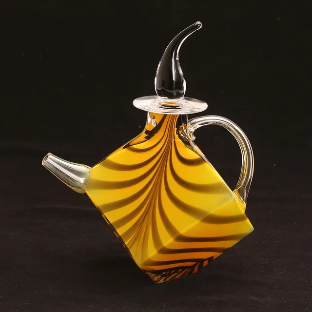 ROLF SINNEMARK. Kanna, glas, unik, signerad 2007.