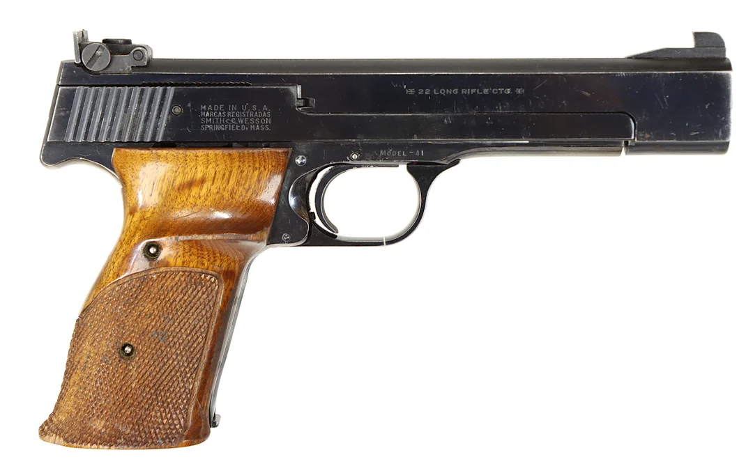 PISTOL, fabrikat Smith & Wesson, modell 41, kaliber .22lr, tillv.nr 112220, se-nr Begagnad. — Pistols — Walter Borg