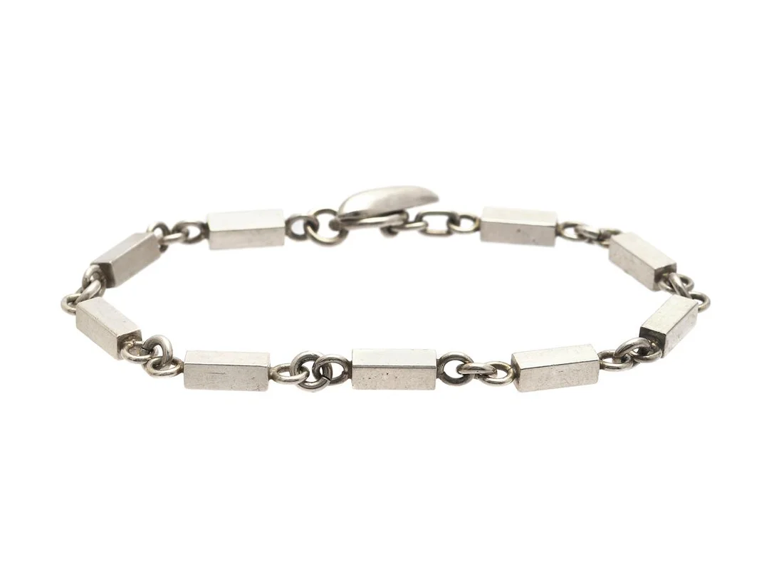 SAARELA ARVO, armband, silver, stavlänk, 1962, längd 19 cm, vikt 15,6 g. — Smycken/Armband — Kaplans