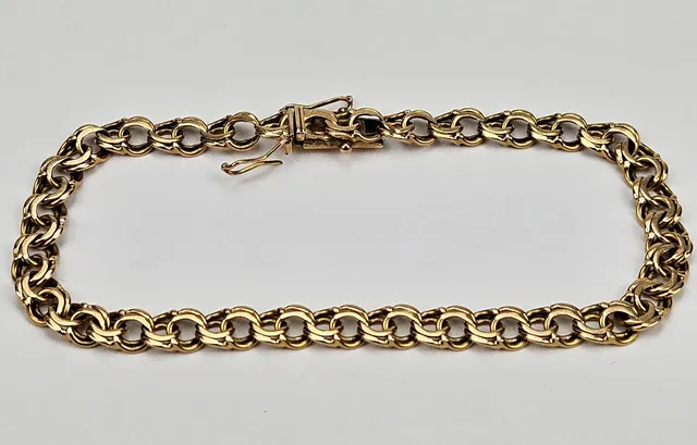 ARMBAND, Bismarck. Guld 18 k. Vikt ca. 10.7g.