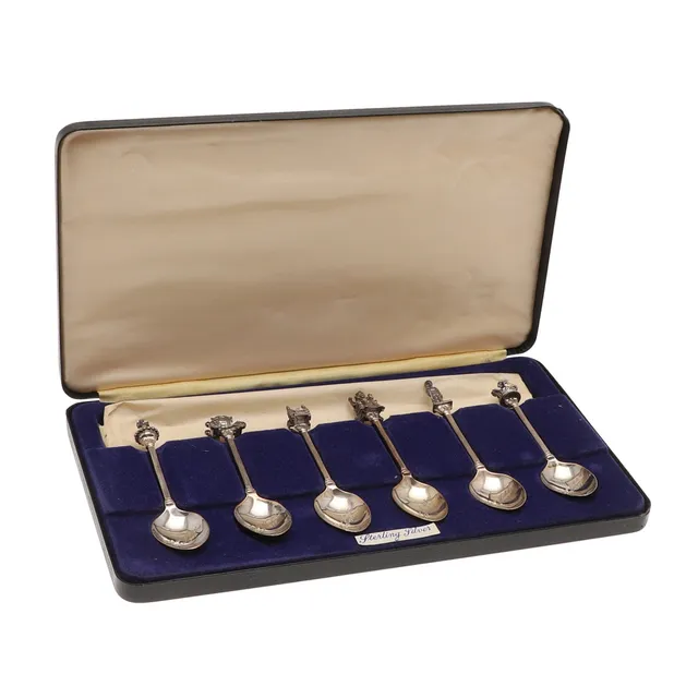 A CASED SET OF SIX SILVER JUBILEE SOUVENIR SPOONS.