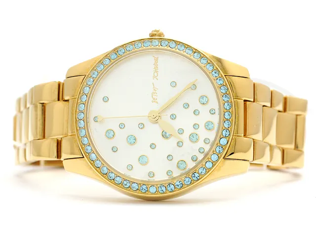 Betsey Johnson, damur, A126-09, quartz går ej, i box med manual