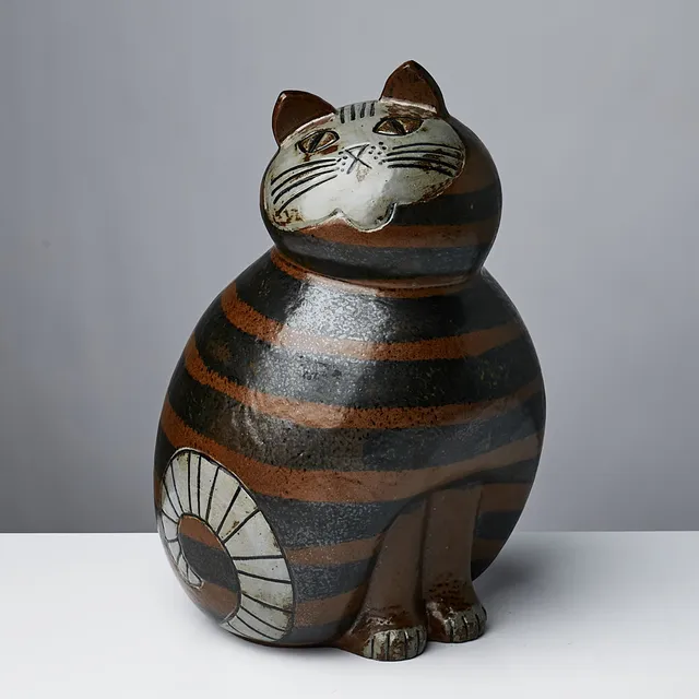 LISA LARSON. "Mia Maxi", Katt, figurin, glaserat stengods, Gustavsberg.