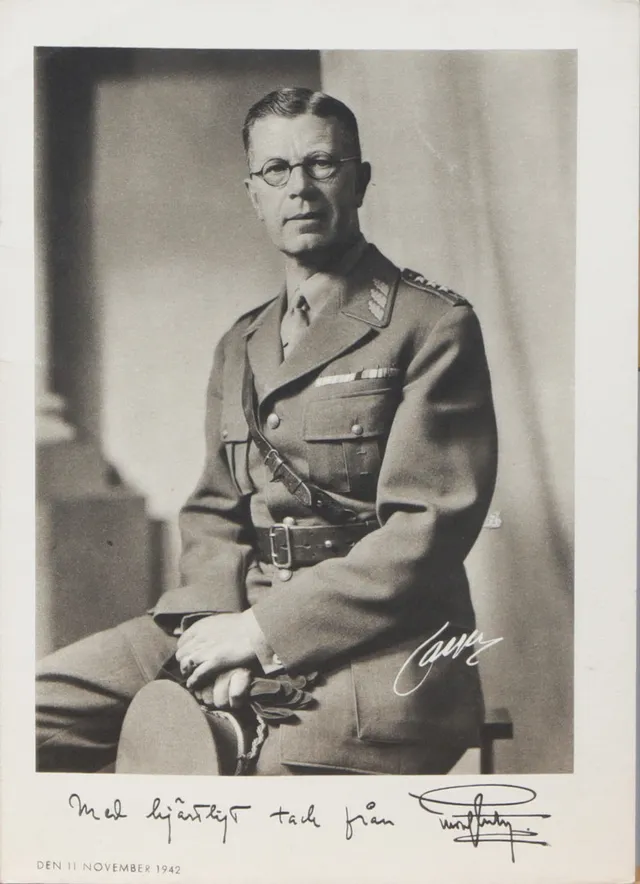 KUNGLIGT FOTO,signerat Gustaf VI Adolf.