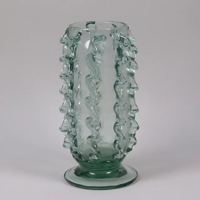 TURE BERGLUND. vas i grönt glas, Skansen, Stockholms glasbruk.
