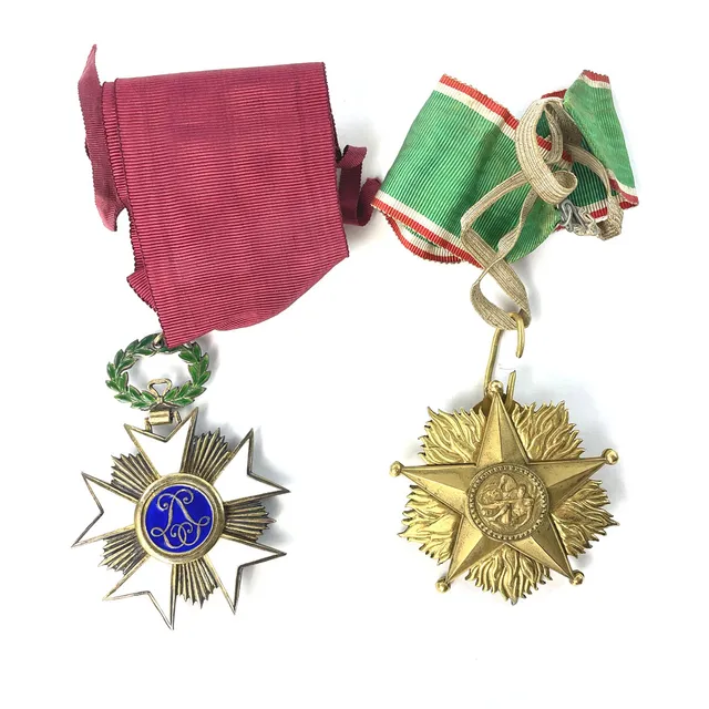 MEDALJER/ORDENSTECKEN, 2 st, Kronorden Belgien, Ordenstecken Italien.