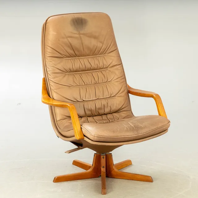 Berg Furniture, Relaxsessel, drehbar, Teak und Leder, Dänemark.