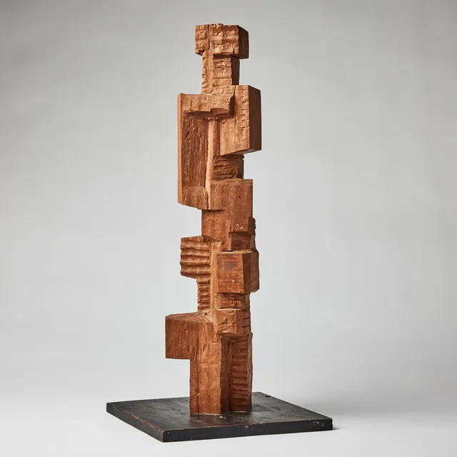CHRISTER SJÖGREN (1926-2008). "Organism trä", skulptur, snidad mahogny, etikettmärkt undertill.