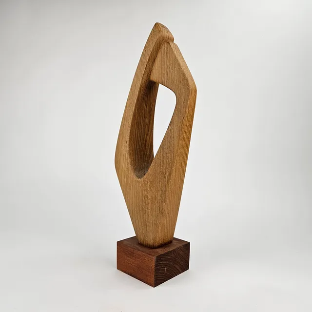 SVEN OLSSON. Skulptur, trä, signerad.