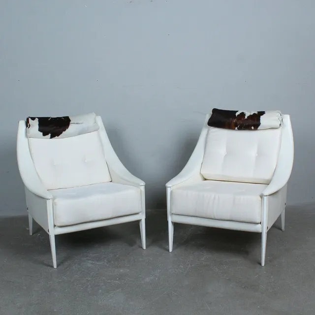 GIO PONTI. Poltrona Frau, Paar Sessel / Lounge Chairs, Modell 'Dezza', Buche, Leder, Fell, Entwurf 1965, Italien.