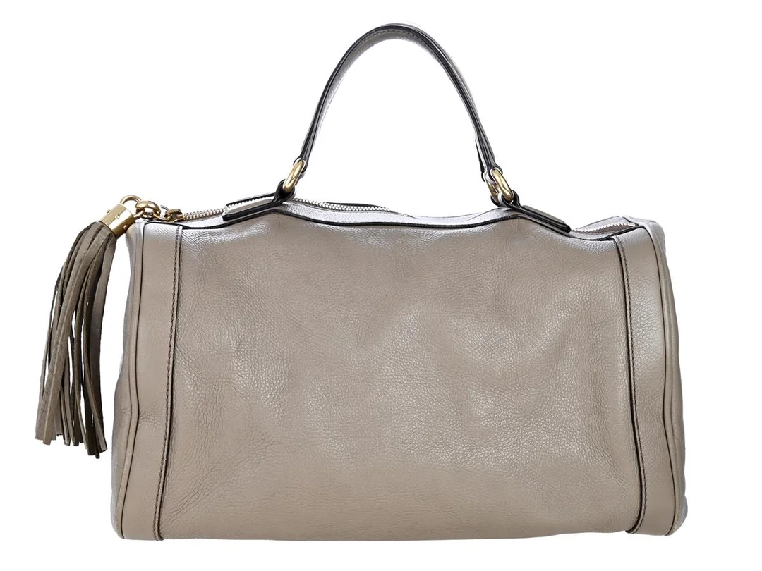 VÄSKA, GUCCI, Soho Fringe Bowling Bag, grå, beige läder, guldfärgade beslag, 32x20x12 cm, bruksslitage. — Accessoarer/Väskor — Kaplans