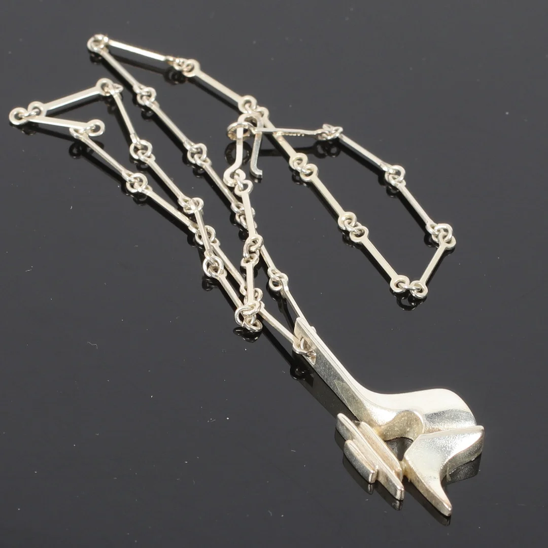 BJÖRN WECKSTRÖM. Halsband med hänge, silver, Lapponia, Finland. — Brooches & Pendants — Stadsauktion Sundsvall