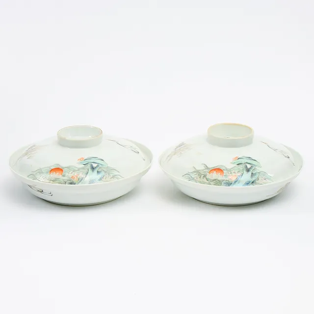 A Pair of Chinese Polychrome-Enamelled Porcelain 'Crane' Bowls and Covers.