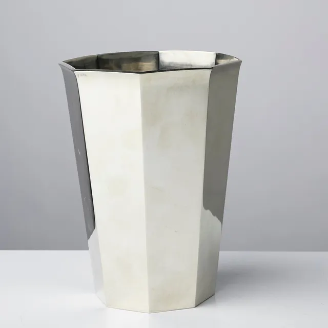 VERA FERNGREN, vas, silver, för CG Hallberg Stocholm 1962, stämplar.