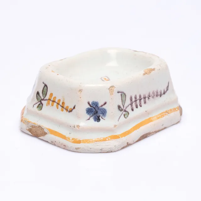 SALTKAR, fajans, 1700/1800-tal.