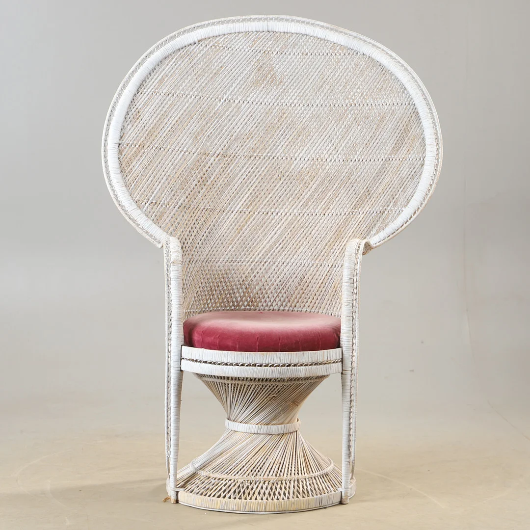 KORGSTOL, s. k. påfågelstol, 1900-tal. — Armchairs & Chairs — Helsingborgs Auktionskammare