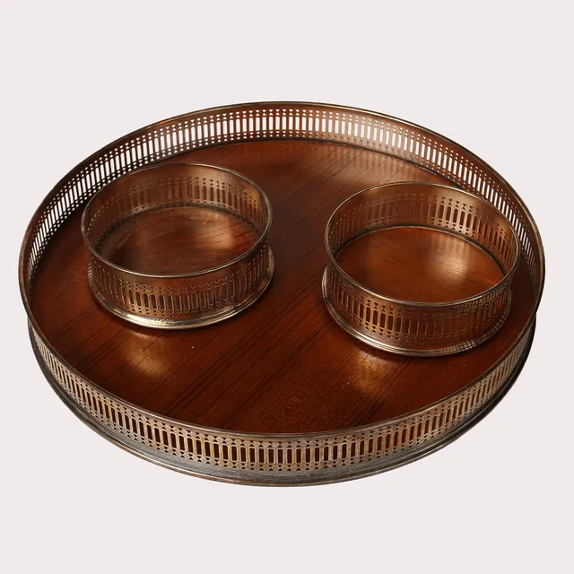 COASTERS SAMT SERVERINGSBRICKA I TEAK MED GALLERKANT I SILVER, 3 DELAR.