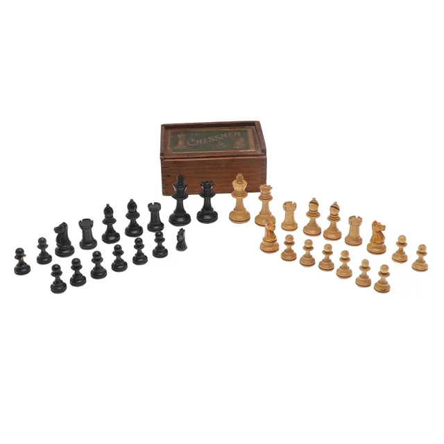 A VINTAGE J J & SONS (JAQUES) SET OF CHESSMEN.