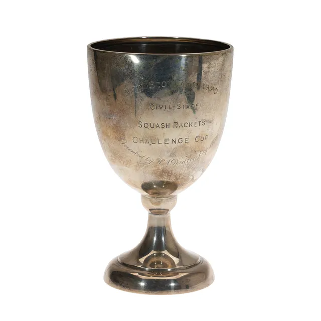EDWARD VIII SILVER PRESENTATION TROPHY CUP.