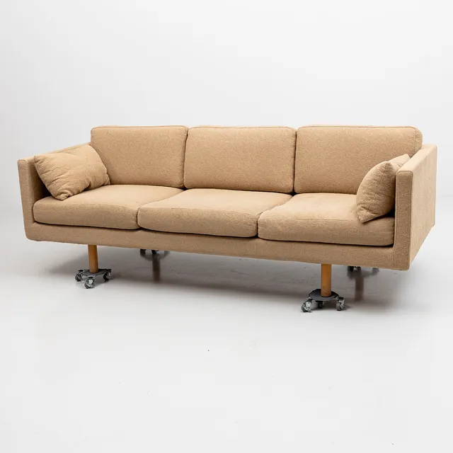 ERIK JORGENSEN. SOFFA, 3-sits, modell EJ 220, Fredericia.