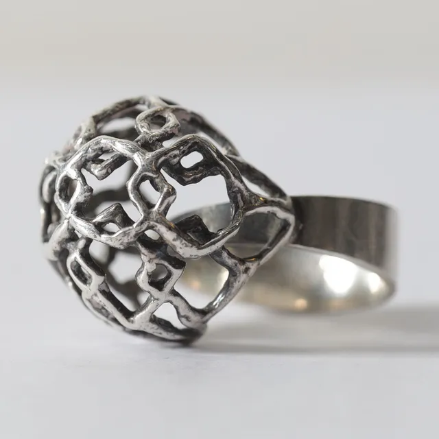ERIK GRANIT. ring, sterlingsilver, Helsingfors, Finland, 1972. Totalvikt ca 6 gram.