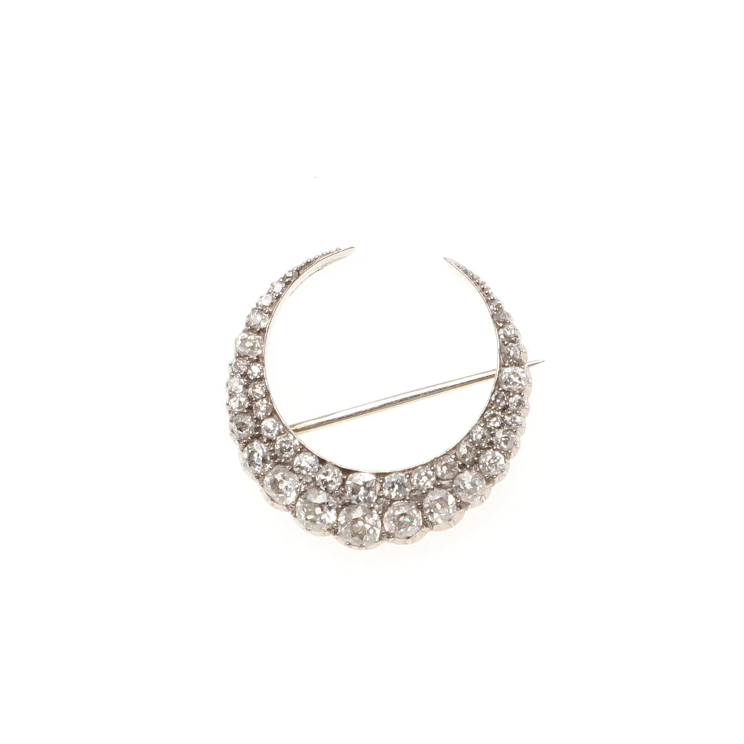 A VICTORIAN DIAMOND CLOSED CRESCENT BROOCH. — Brooches & Pendants — Lawrences Auctioneers