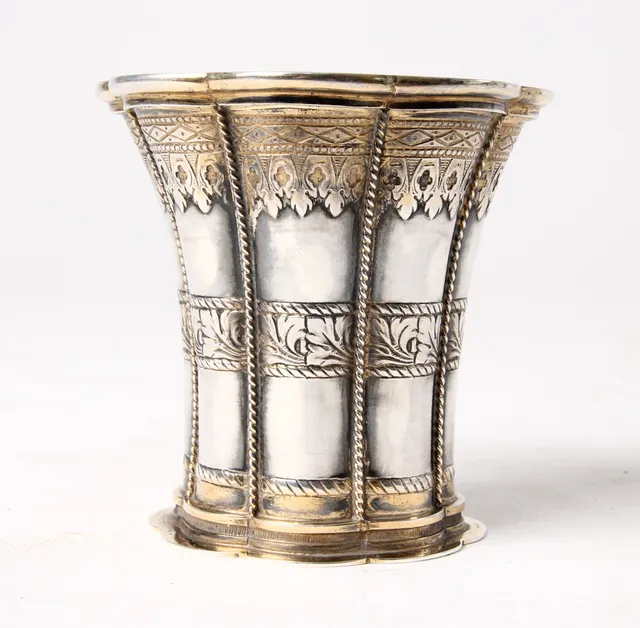 Aage Albing. Small sterling silver marguerite cup