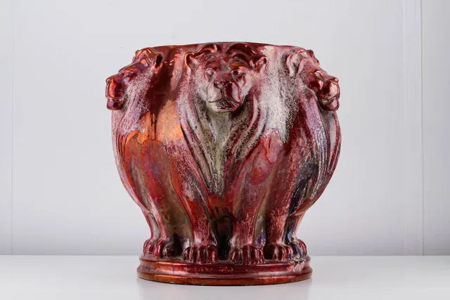 Karl Hansen Reistrup for Kähler. 'Løvekrukke' in lustreware