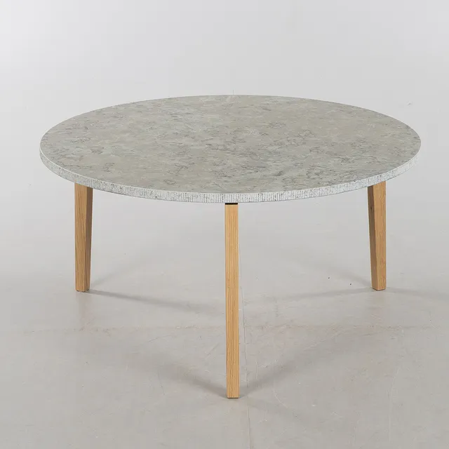 MARTINA ELGEMARK. Soffbord "Höllviken", för Mavis, ek med kalkstenstopp, samtida.