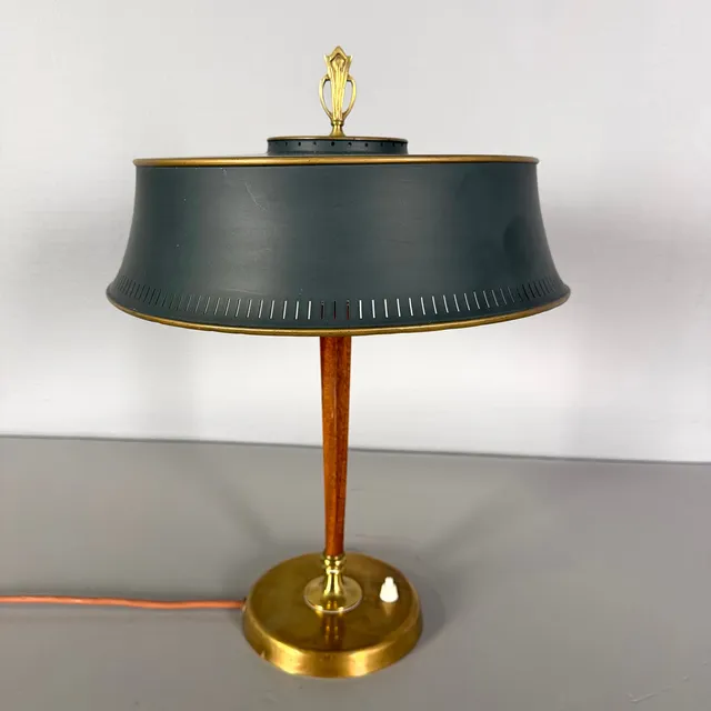 BORDSLAMPA, Bröderna Malmström Metallvarufabrik, modellnr 2764, formgiven 1952.