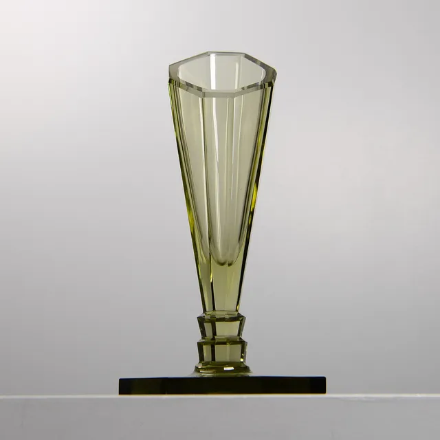 ELIS BERGH. Vas, glas, modell "B729" Kosta, 1937.