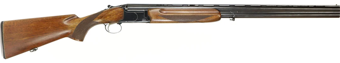 HAGELGEVÄR MED EXTRA HAGELPIPSET, fabrikat Nikko, kaliber 12/70, tillv.nr 374871. — Shotguns — Walter Borg