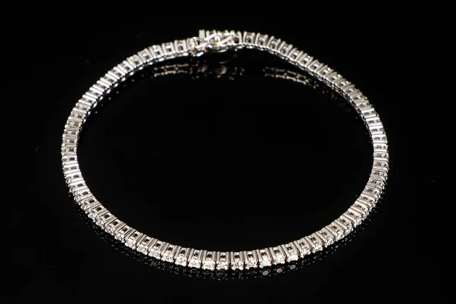 Diamonds By Frisenholm. Diamond tennis bracelet of 18 kt. rhodium-plated gold, approx. 2.10 ct.