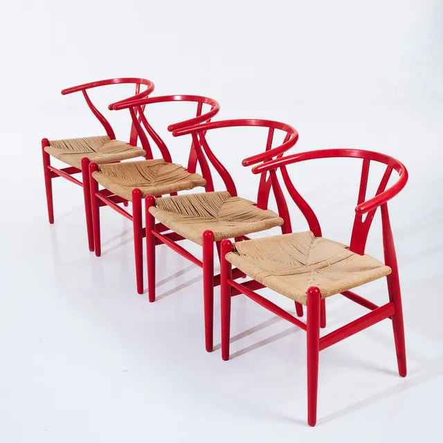HANS WEGNER. "Y-stolen", stolar, 4 st, Danmark, Karl Hansen, rödlackerade, flätad sits, skyltmärkning.