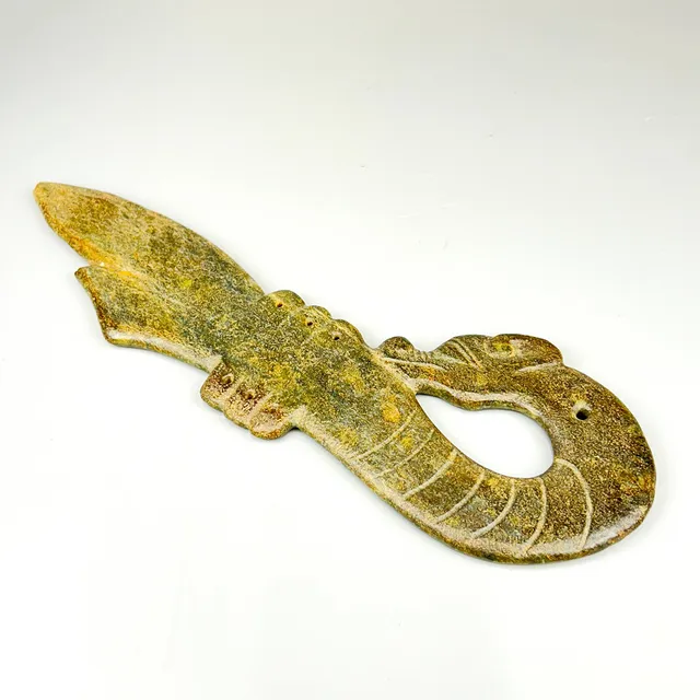 CHINESE ARCHAIC FORM JADE DAGGER.