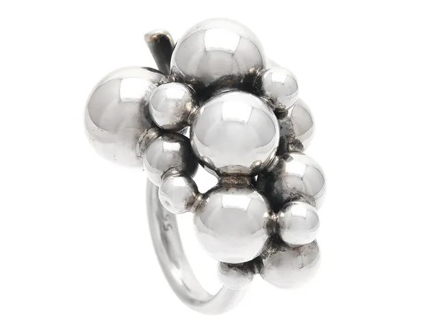 GEORG JENSEN, ring, Moonlight Grapes, sterlingsilver, stl 17,75 mm (56), vikt 21,3 g.