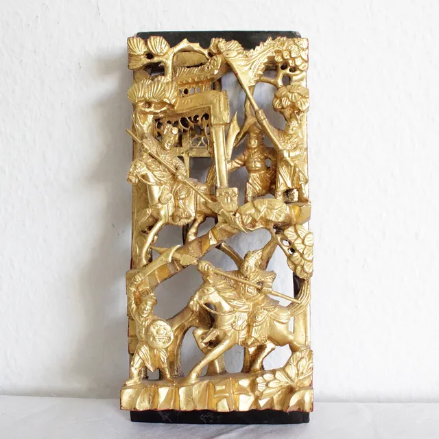 ANTIKE CHINESISCHE CHAOZHOU HOLZSCHNITZEREI BLATTGOLD, KRIEGER SZENE, UM 1900.