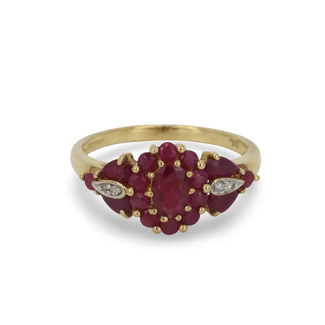 RUBY AND DIAMOND 9CT RING.