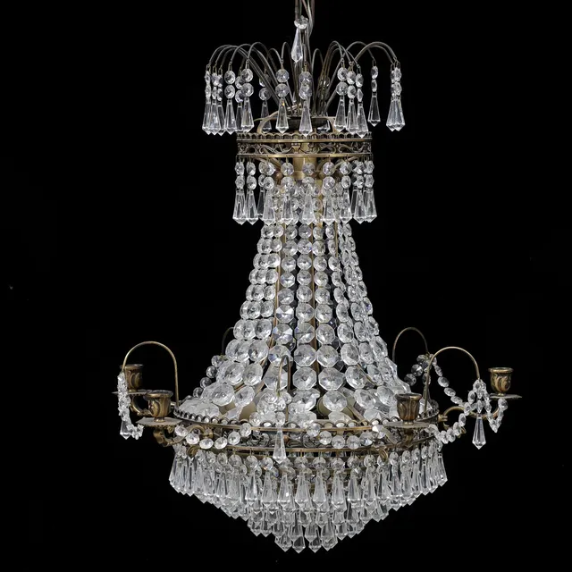LJUSKRONA, empirestil, 1900-talets andra hälft, höjd exklusive kedja 53 cm.