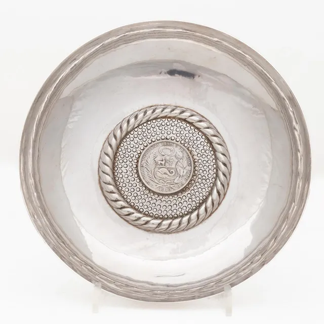 Skålfat, sterlingsilver, Peru, 1900-tal.