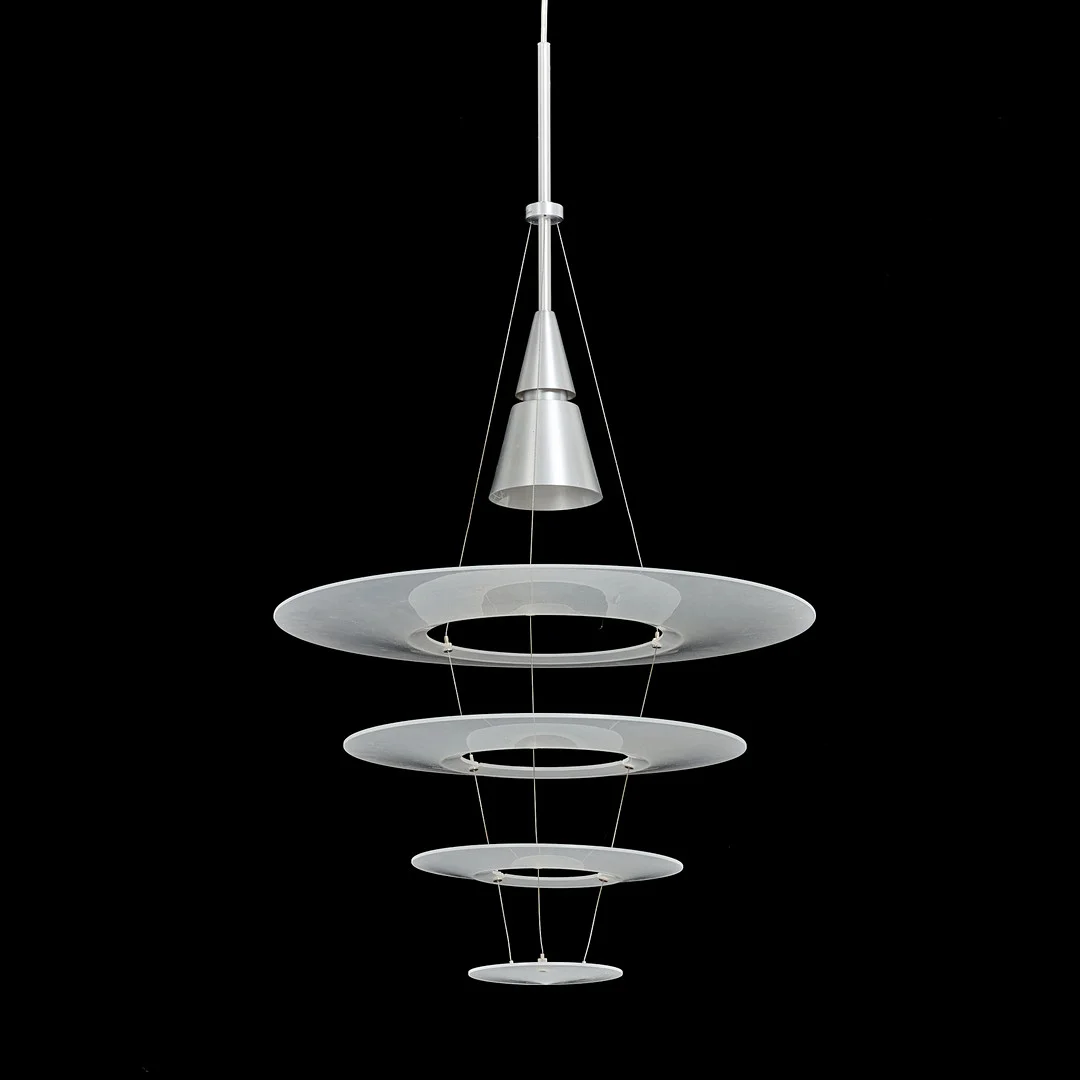 SHOICHI UCHIYAMA. "Enigma pendel 425", taklampa, akryl, vitmetall, samtida. — Ceiling lights — Stockholms Auktionsverk Sickla