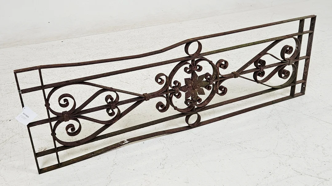 DEKORELEMENT, metall, 1900-tal. — Architectural details — Auktionshuset Thörner & Ek