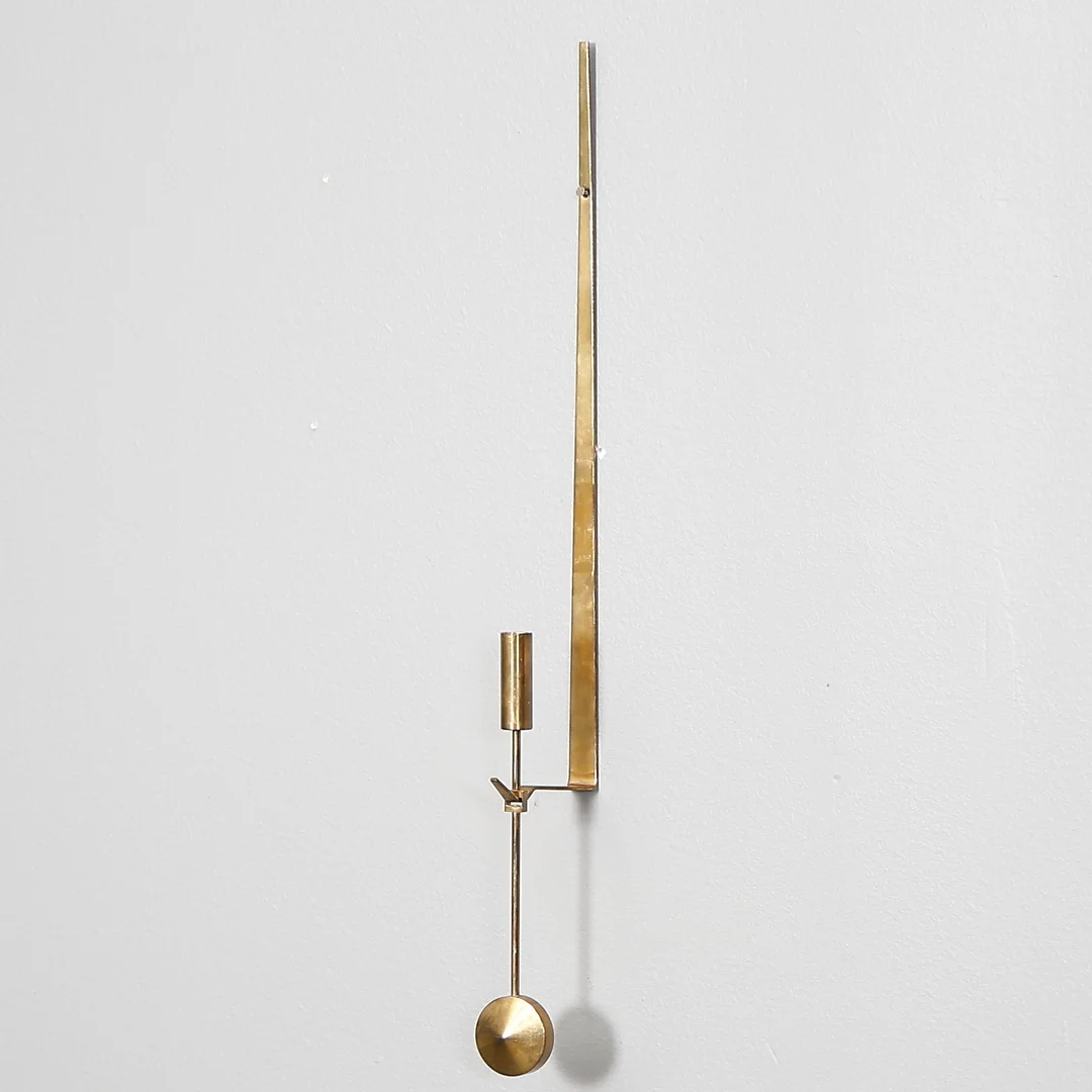 PIERRE FORSELL. LJUSLAMPETT, mässing, pendel, Skultuna. — Pewter, Brass & Copper — Garpenhus Auktioner